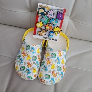 Pokemon Crocs - size 4 men's/6 women's - with 10-pack Pokémon charms
